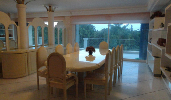 Τραπεζαρία - Dining room